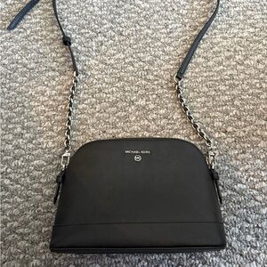 Micheal Kors crossbody